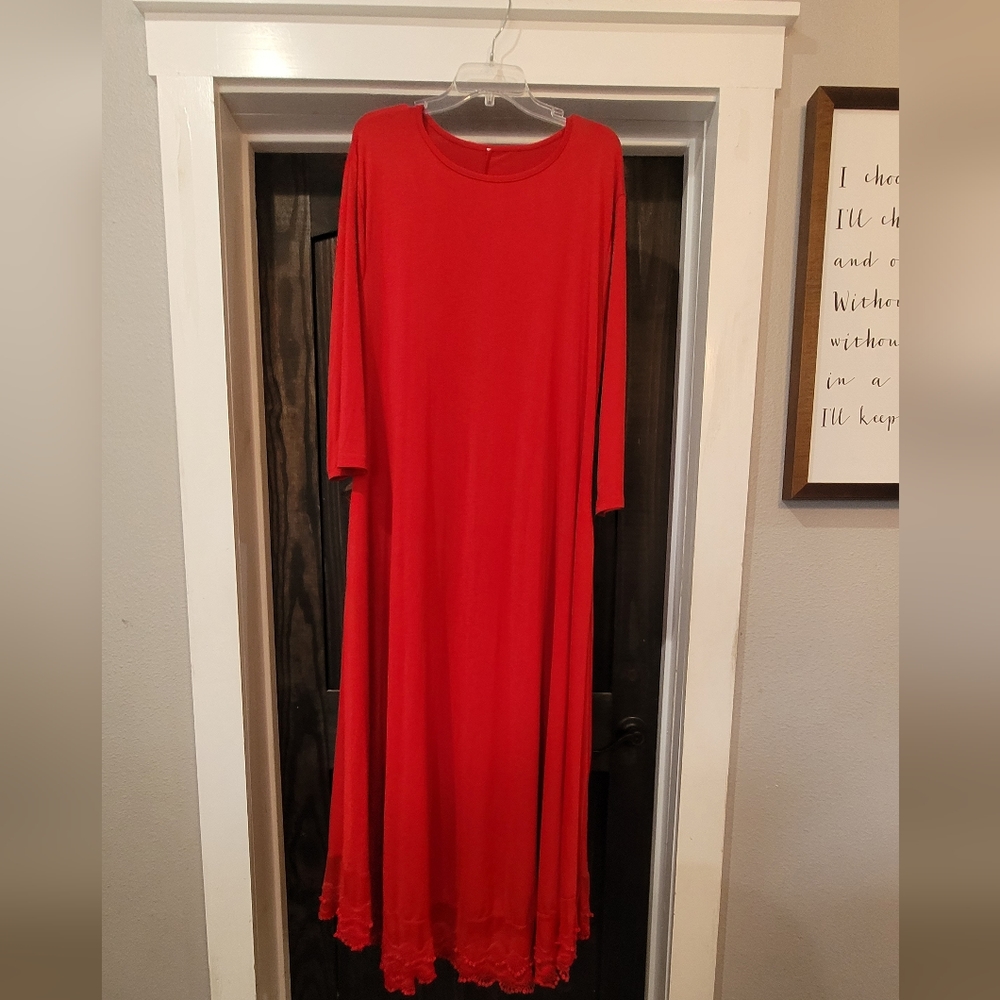 Red dress with lace ruffle on the hem